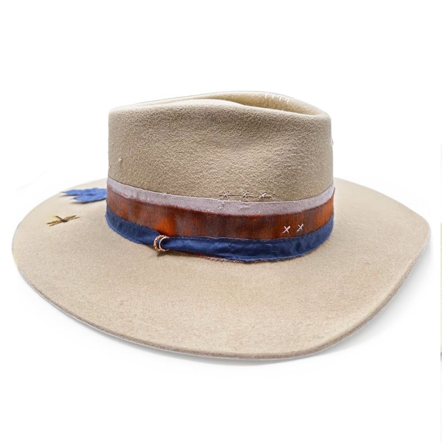 Hats dominique cohen | Breathe, A Felt Classic Fedora, In Sahara